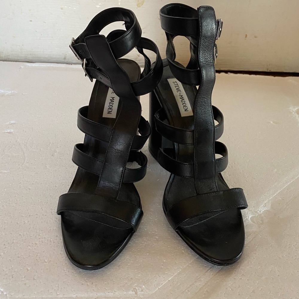 Steve Madden Francine Sandal size 9m